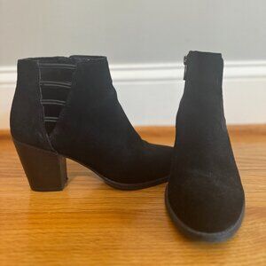 Jessica Simpson Suede Booties | Black, Size 6
